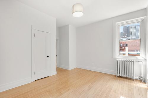 2 bedrooms apartment for rent in Montréal — photo 10