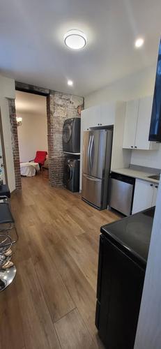 4 bedrooms apartment for rent in Montreal - Le Plateau-Mont-Royal — photo 2