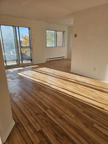 2 bedrooms apartment for rent in Laval — photo 8