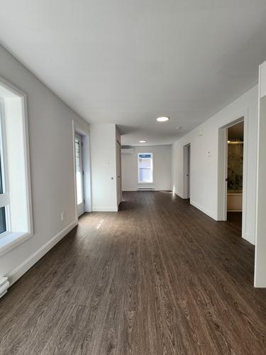 2 bedrooms apartment for rent in Sherbrooke — photo 9