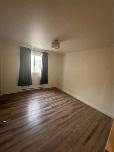 2 bedrooms apartment for rent in Laval — photo 2