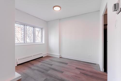 Appartement de 1 chambre à louer à Montreal - Saint-Laurent — photo 4