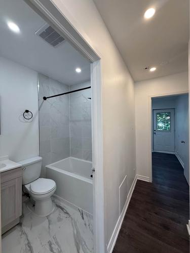1 bedroom apartment for rent in Montreal - Ville-Marie — photo 16