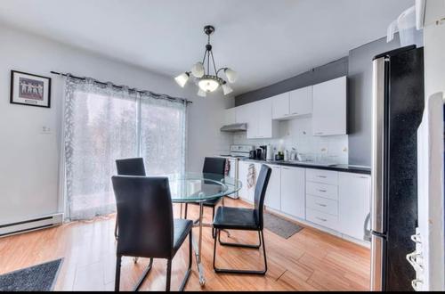 2 bedrooms apartment for rent in Laval — photo 2