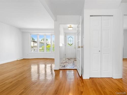 3 bedrooms apartment for rent in Laval — photo 4