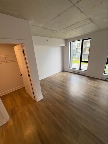 3 bedrooms apartment for rent in Laval — photo 18
