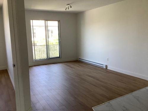2 bedrooms apartment for rent in Laval — photo 5