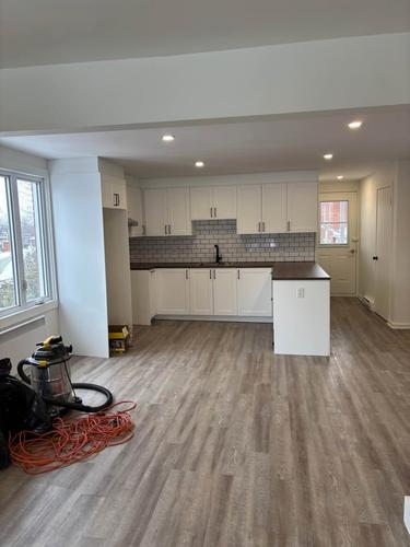 3 bedrooms apartment for rent in Sherbrooke — photo 2