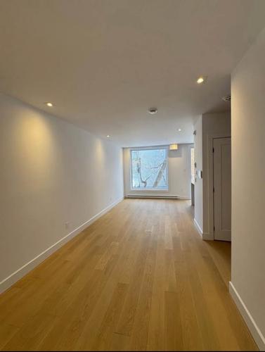 2 bedrooms apartment for rent in Montreal - Ville-Marie — photo 4