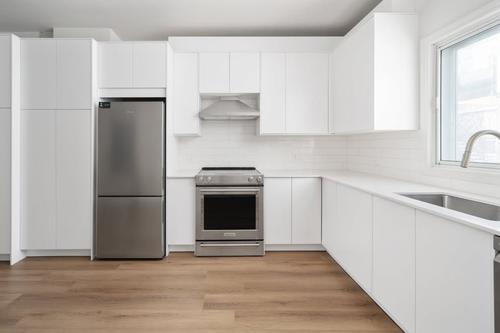 4 bedrooms apartment for rent in Montreal - Le Plateau-Mont-Royal — photo 6