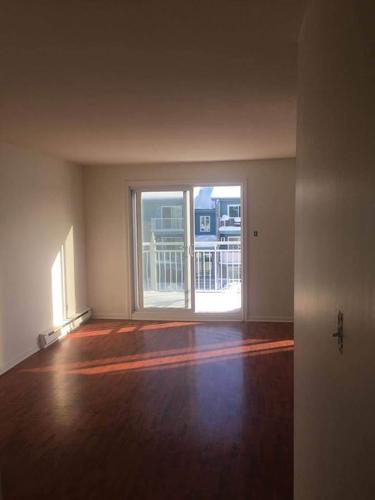 2 bedrooms apartment for rent in Laval — photo 4