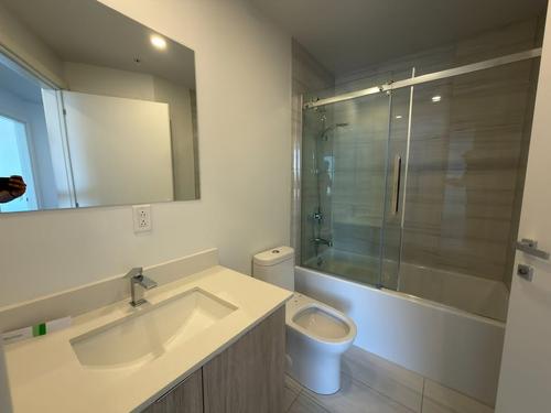3 bedrooms apartment for rent in Laval — photo 13