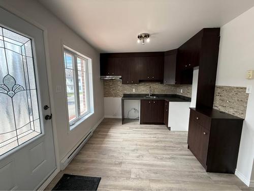 2 bedrooms apartment for rent in Sherbrooke — photo 2