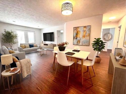 3 bedrooms apartment for rent in Sherbrooke — photo 2