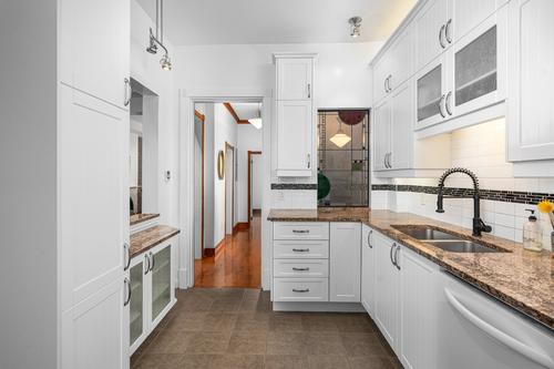 5 bedrooms apartment for rent in Montreal - Ville-Marie — photo 8