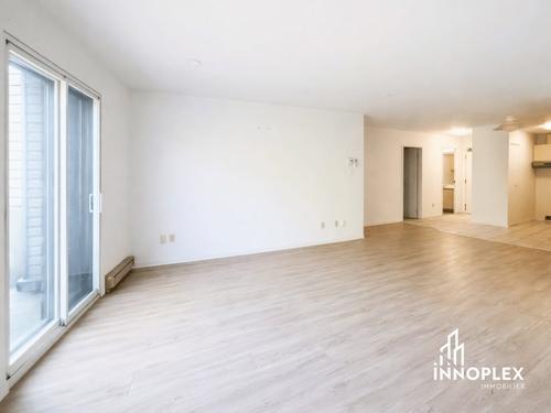 2 bedrooms apartment for rent in Sherbrooke — photo 6