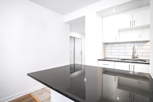 Studio for rent in Montreal - Le Plateau-Mont-Royal — photo 90