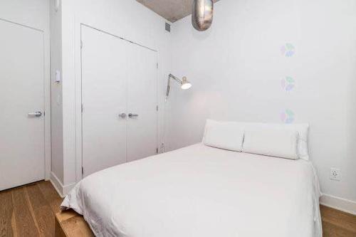 1 bedroom apartment for rent in Montreal - Ville-Marie — photo 11