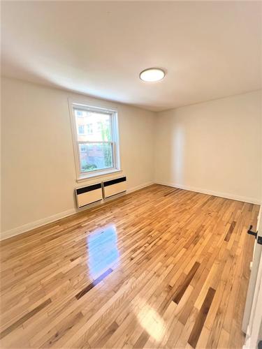 Appartement de 2 chambres à louer à Montreal - Ville-Marie — photo 2