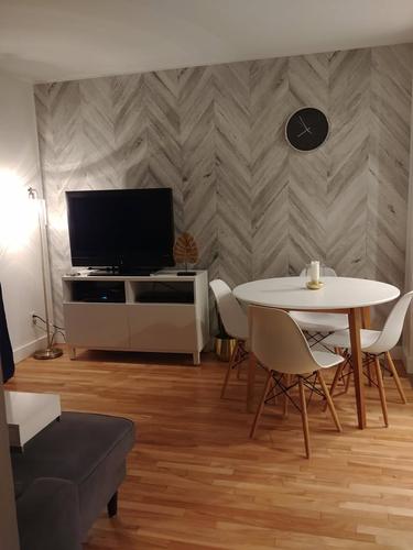 Appartement de 2 chambres à louer à Montreal - Villeray–Saint-Michel–Parc-Extension — photo 4
