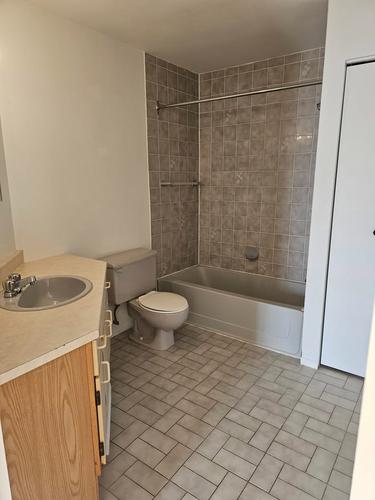 2 bedrooms apartment for rent in Laval — photo 4
