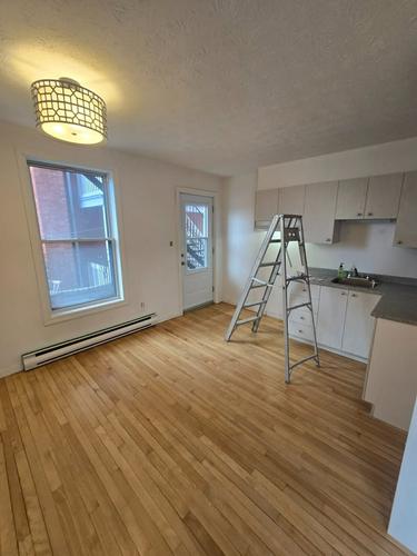 2 bedrooms apartment for rent in Sherbrooke — photo 8