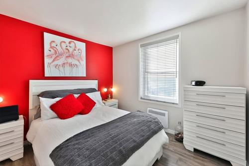 4 bedrooms apartment for rent in Montreal - Ville-Marie — photo 8