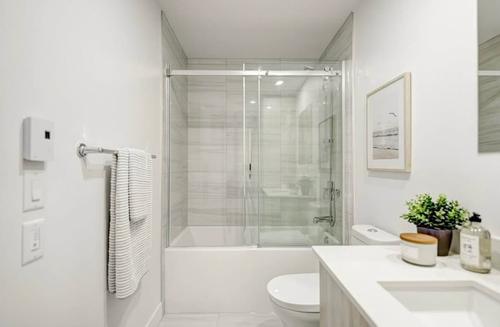 2 bedrooms apartment for rent in Laval — photo 5