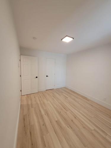 2 bedrooms apartment for rent in Laval — photo 7