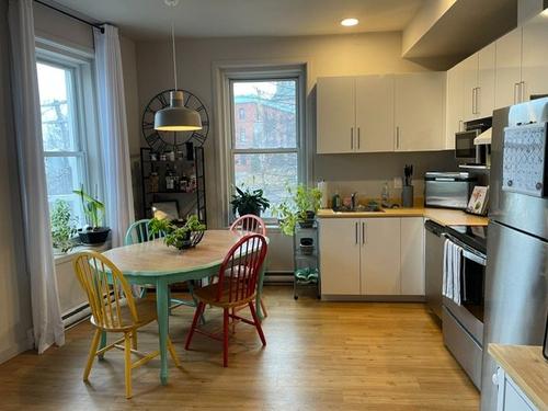 2 bedrooms apartment for rent in Sherbrooke — photo 4