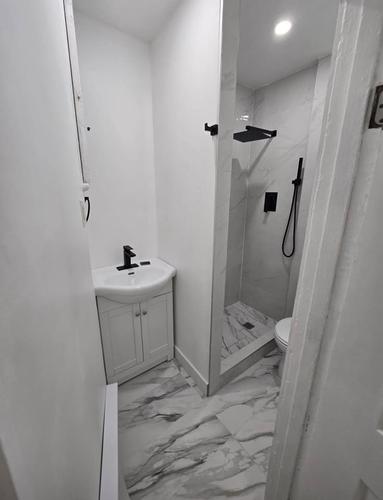 1 bedroom apartment for rent in Montreal - Ville-Marie — photo 8