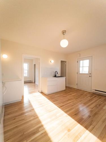 1 bedroom apartment for rent in Sherbrooke — photo 2