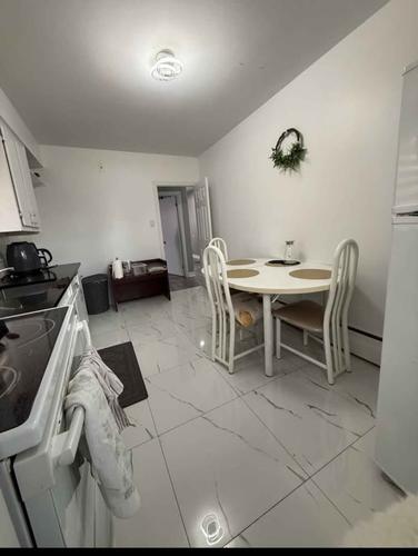 1 bedroom apartment for rent in Montreal - Saint-Laurent — photo 3