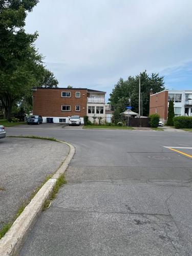 3 bedrooms apartment for rent in Laval — photo 21