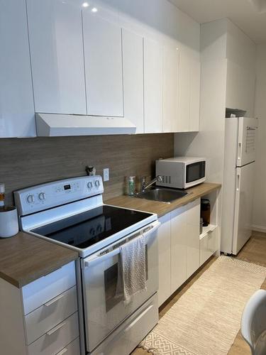 Studio for rent in Sherbrooke — photo 3