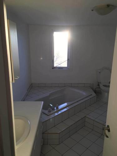 2 bedrooms apartment for rent in Laval — photo 2