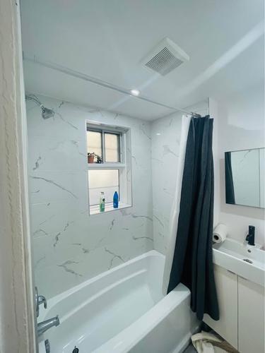 2 bedrooms apartment for rent in Montreal - Le Plateau-Mont-Royal — photo 9