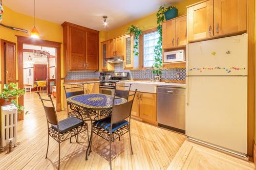 4 bedrooms apartment for rent in Montreal - Le Plateau-Mont-Royal — photo 8
