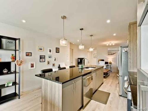 3 bedrooms apartment for rent in Sherbrooke — photo 12