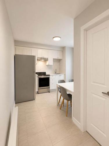 1 bedroom apartment for rent in Montreal - Saint-Laurent — photo 2