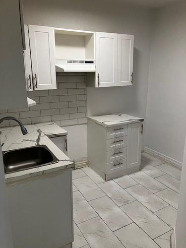 Appartement de 2 chambres à louer à Montreal - Ville-Marie — photo 3