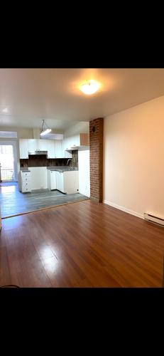2 bedrooms apartment for rent in Montreal - Ville-Marie — photo 3