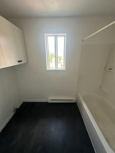 2 bedrooms apartment for rent in Sherbrooke — photo 4