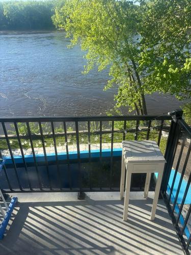 2 bedrooms apartment for rent in Laval — photo 6