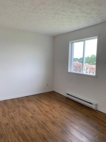 3 bedrooms apartment for rent in Sherbrooke — photo 10