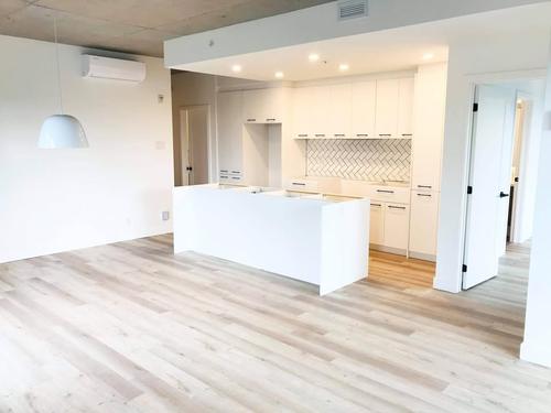 Appartement de 3 chambres à louer à Québec - Sainte-Foy–Sillery–Cap-Rouge — photo 2
