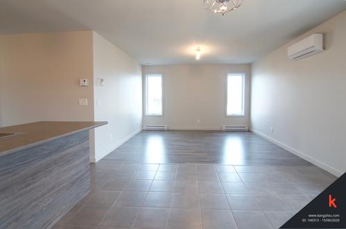 3 bedrooms apartment for rent in Sherbrooke — photo 3