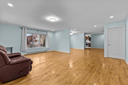 5 bedrooms apartment for rent in Montreal - Côte-des-Neiges–Notre-Dame-de-Grâce — photo 6
