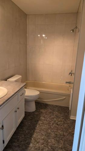 2 bedrooms apartment for rent in Laval — photo 13