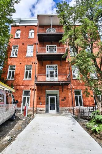2 bedrooms apartment for rent in Sherbrooke — photo 10